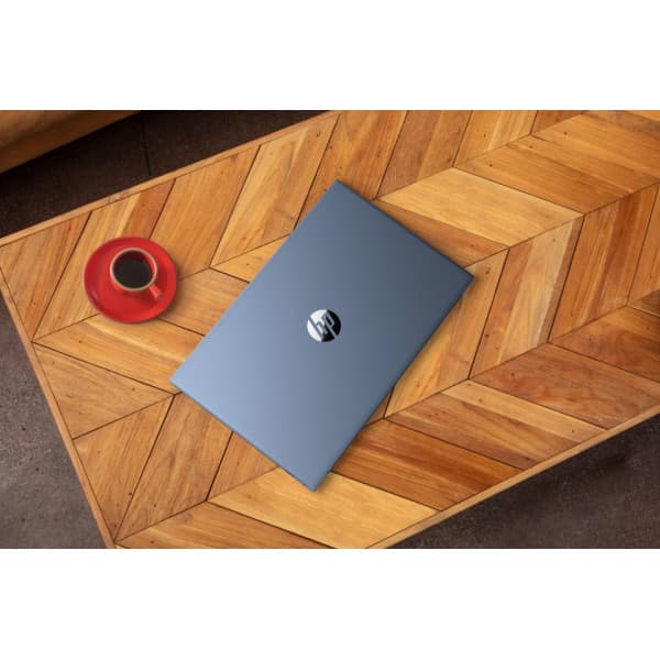 HP Pavilion 15-eh3002no 15,6" -bærbar, Win 11 Home (802D6EA)