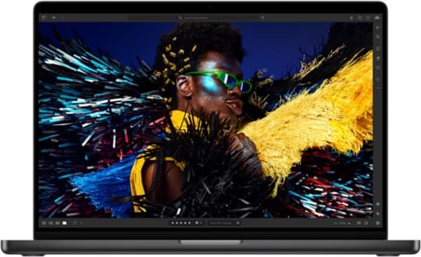 MacBook Pro Retina 16” Apple M1 Max 10 CPU/24 GPU 32 GB 2 TB SSD Rymdgrå (2021) - Renoverad - Mycket bra skick