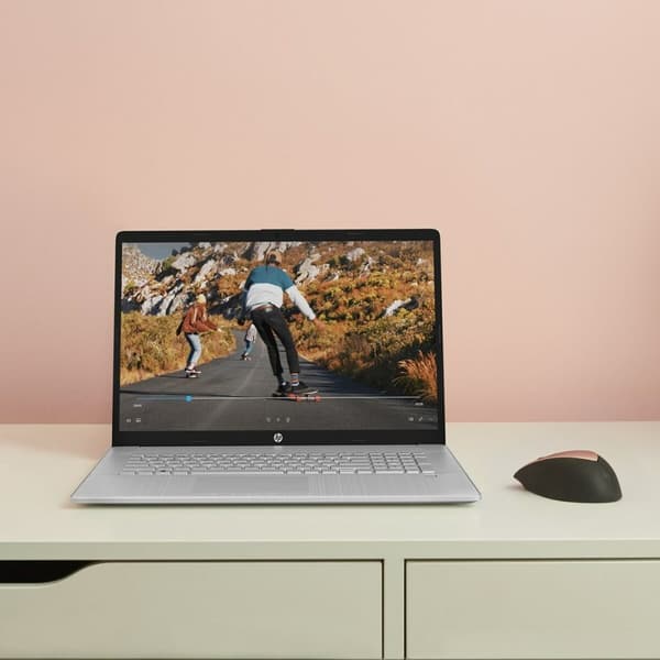 Bärbar dator HP 9R872EA 17,3" 16 GB RAM 512 GB SSD