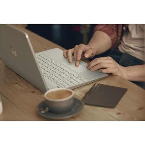 Bærbar computer HP 71X68EA 15,6" AMD Ryzen 3 5300U AMD RYZEN™ 3 5300U 8 GB RAM 256 GB SSD