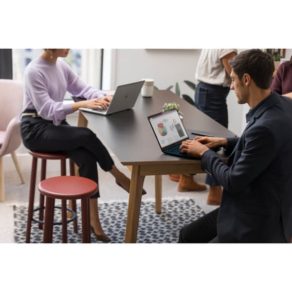Laptop HP 9M4F8AT 14" 16 GB RAM