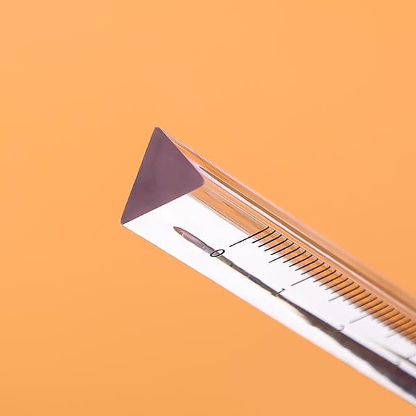 Tredimensionel lineal - trekantet - formet - 15 cm