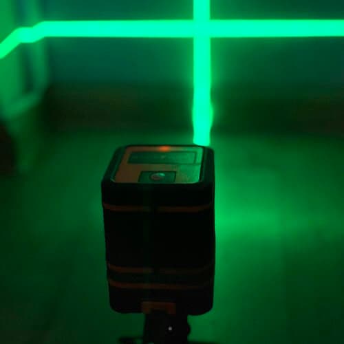Cruise laser | Selvnivellerende krysslaser | Laserpass med klemstativ 25m