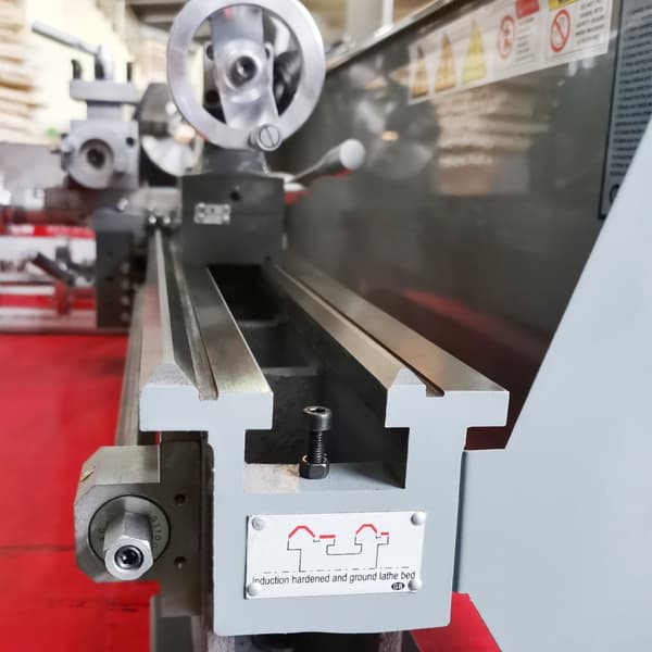 750W 50-2500 rpm 8,3" x 29,5" tung metallsvarv med digital display, borstlös motor, exakt hastighetsreglering, förbättrad säkerhet