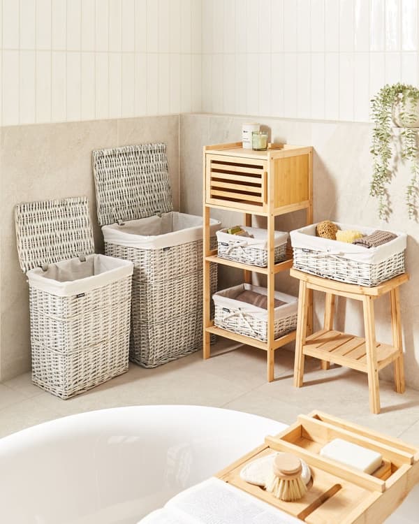 Vasketøjskurv med grå og hvid pileramme Indvendig stofforing Boho Modern Design