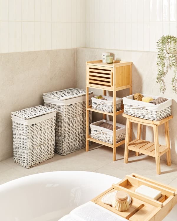 Vasketøjskurv med grå og hvid pileramme Indvendig stofforing Boho Modern Design
