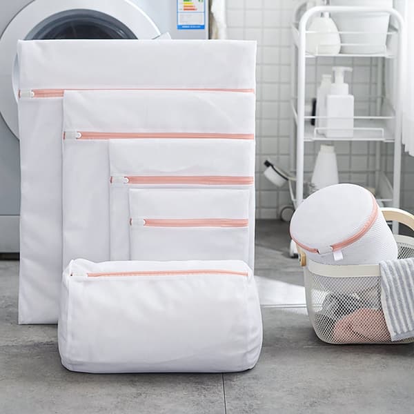 Set med 6 tvättnät Tvättpåsar i olika storlekar av vit polyester - För att skydda känslig tvätt från skador