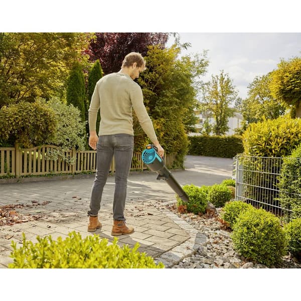 GARDENA PowerJet 18V P4A Ready-To-Use Set Batteri 14890-20 Lövblås inkl. batteri 18 V