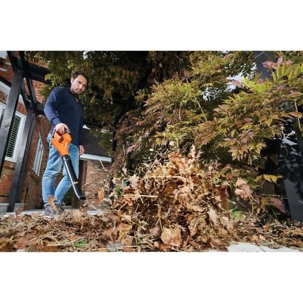 BLACK+DECKER GWC1820PC Løvblæser - 18V uden batteri eller oplader