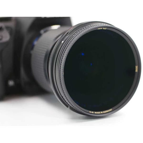 B+w Pyöreä Polarisaatiosuodatin Basic 72 Mm Musta
