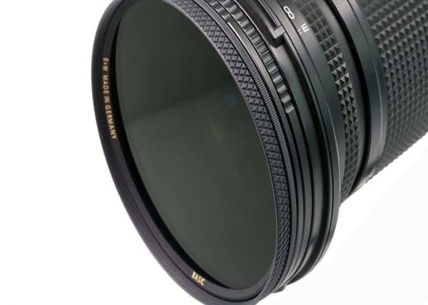 Fotofilterskydd - optiskt svartvitt - 1100751 - svartvitt Basic Pol Circular MRC 62mm