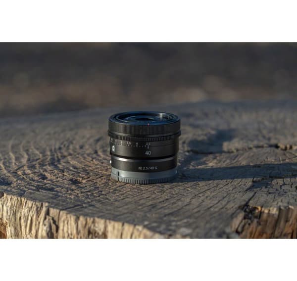 Sony FE 40 mm f/2,5 G objektiv