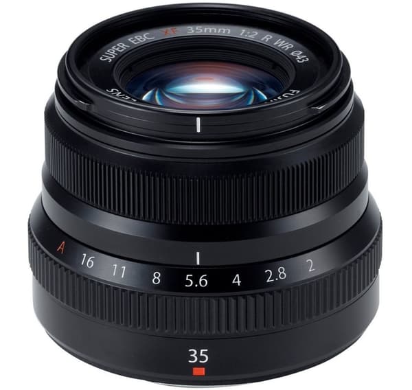 Fujinon XF 35mm f/2 R WR, musta musta
