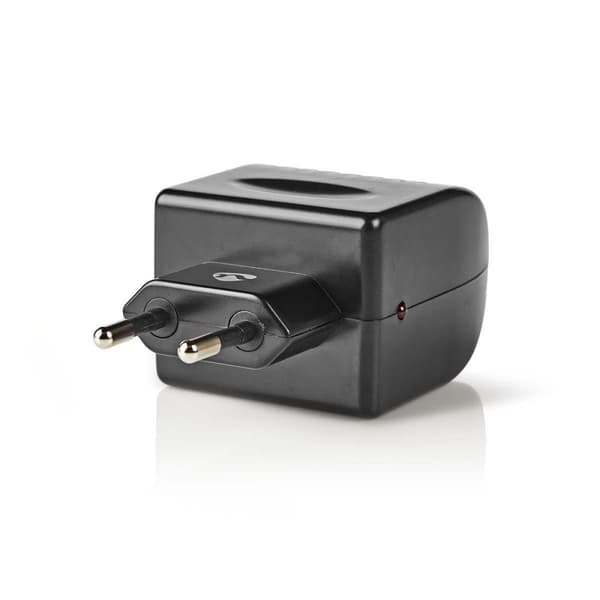 Virtapistoke Adapteri | Euro/Tyyppi C (CEE 7/16) | 100 - 240 V AC 50/60 Hz | 12 V DC | 6 W | Verkkovirtakäyttöinen | 0.3 A | Musta | Muovi