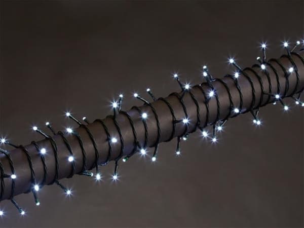 Stella Led - 20 M - 300 hvide lamper - Grøn ledning - 24 V