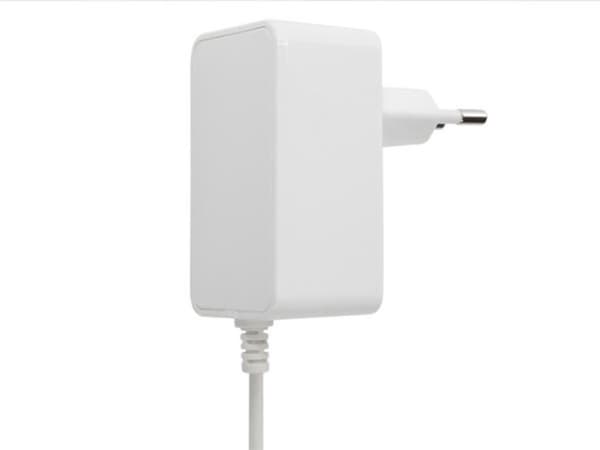 Kompakt lader med Type C USB-kontakt - 5 Vdc - 3 A Maks. - 15 W Maks
