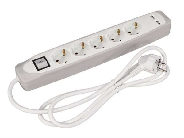 5-vejs stikkontakt med switch - 2 usb porte - 1,5 M kabel - Grå/hvid - Schuko
