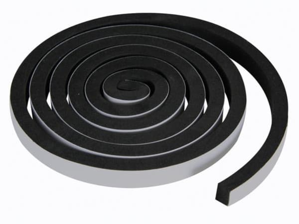 Väderremsskumtejp - 15 Mm X 2 M - Svart