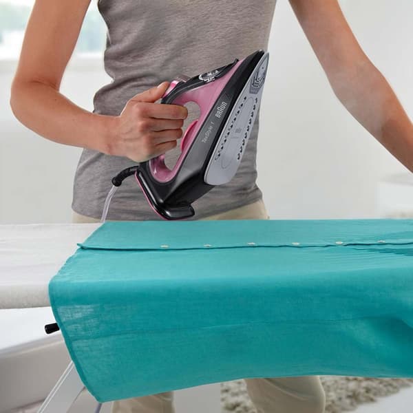 Braun TexStyle 1 Torr & Ångstrykjärn Keramisk stryksula 2000 W Svart, Lila