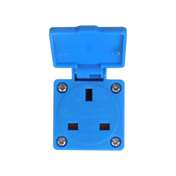 Adapter fra CEE til UK-stik