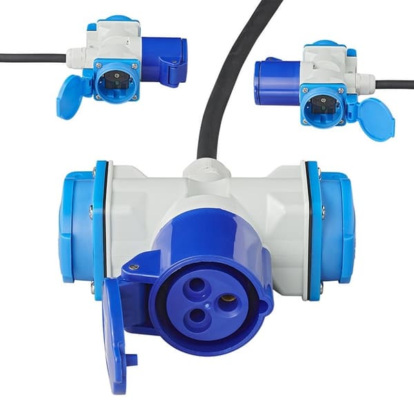 Adapterkabel 150cm 3x1,5mm² från CEE-kontakt till 2xSchuko + 1xCEE-uttag