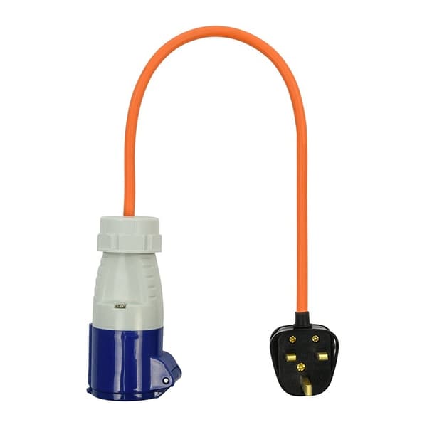 Adapterkabel 40cm från UK-kontakt till CEE