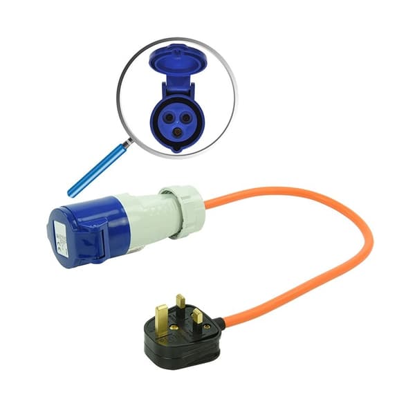 Adapterkabel 40cm från UK-kontakt till CEE