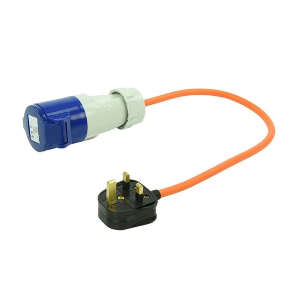Adapterkabel 40cm från UK-kontakt till CEE
