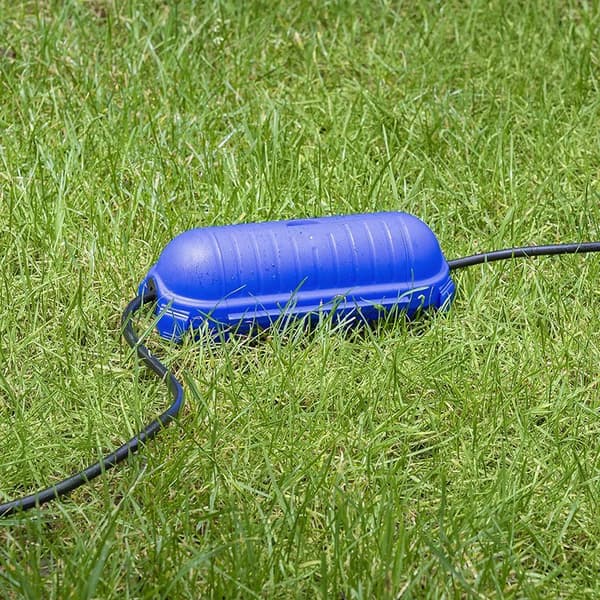 Safeboks for Schuko plugg og kobling blå