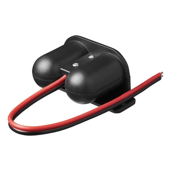 Pinta-asennettava tupakansytyttimen pistoke + 2xUSB-tyyppi A 12V/24V läpipainopakkauksessa