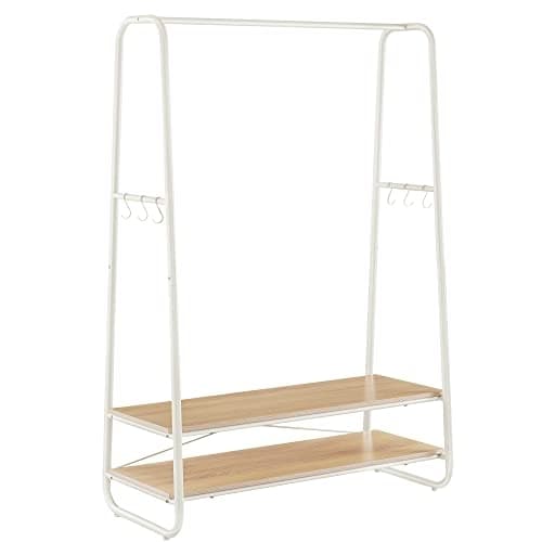 Allsidig ganggarderobe med hyller og kroker