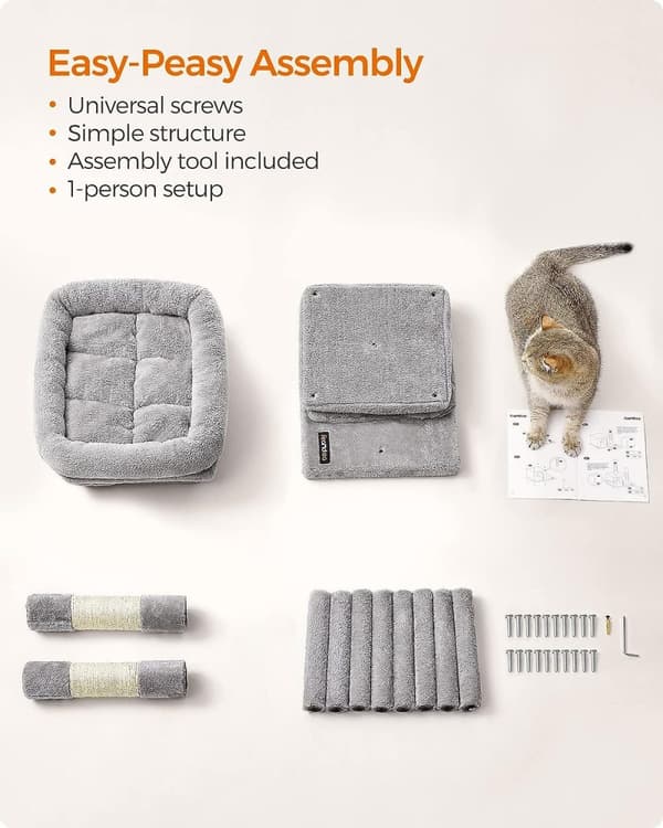 Kattträd på flera nivåer med stor abborre och 2 mysiga grottor