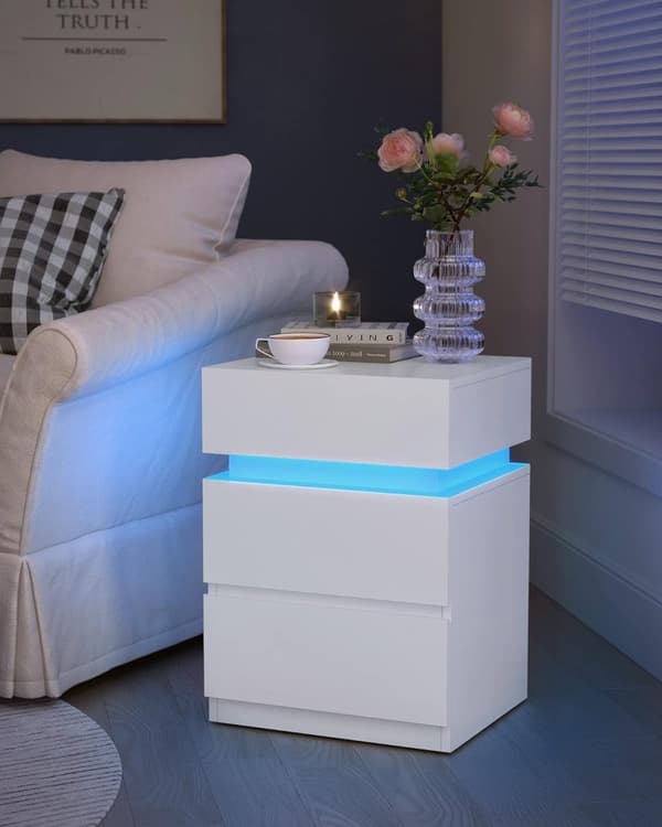 Justerbart LED nattbord med stor lagringsplass og moderne design