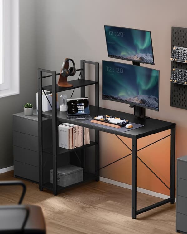 Fleksibelt computerbord med justerbar hylde