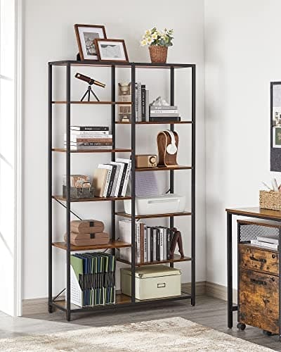 Rummelig reol med justerbare hylder og robust design
