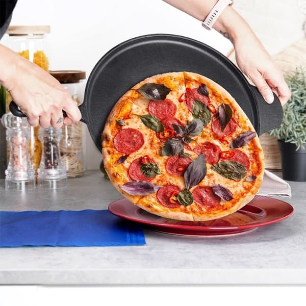Gjutjärnspanna för pizza, pannkakor, plättar och tortillas