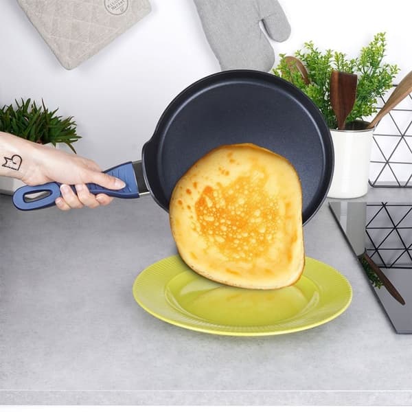 Pannukakkuvuoka keraamisella pinnoitteella ja timantilla