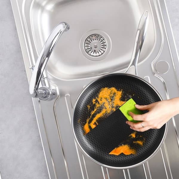 Hybrid stegepande: Non-stick, rustfrit stål, metalredskaber