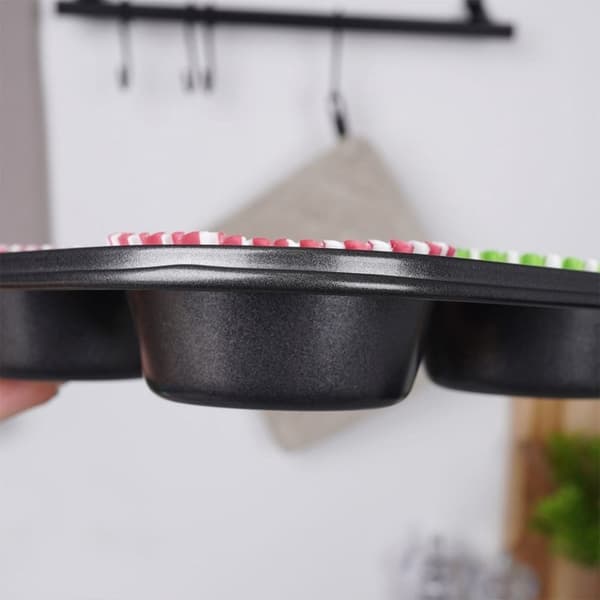 Muffinsform med non-stick og 72 fargerike papirformer