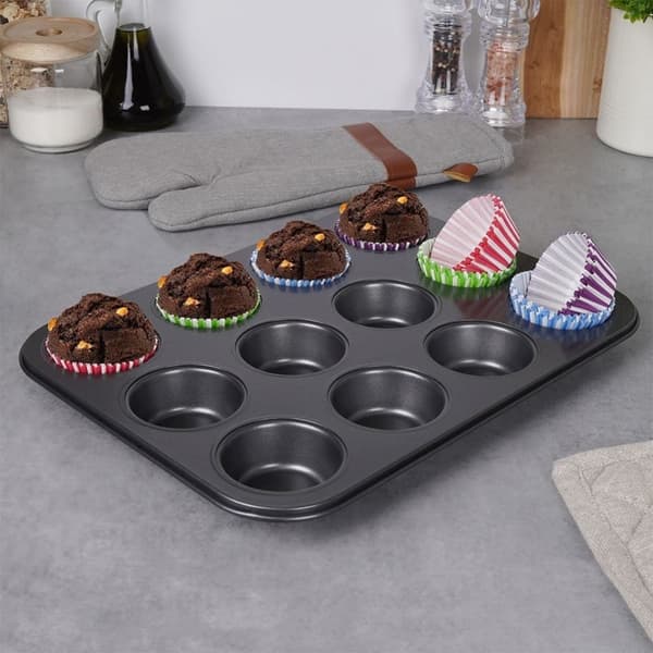 Muffinsform med non-stick og 72 fargerike papirformer