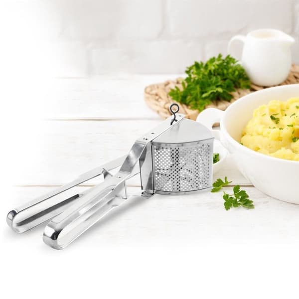Kartoffelpresse i rustfrit stål til perfekt kartoffelmos.