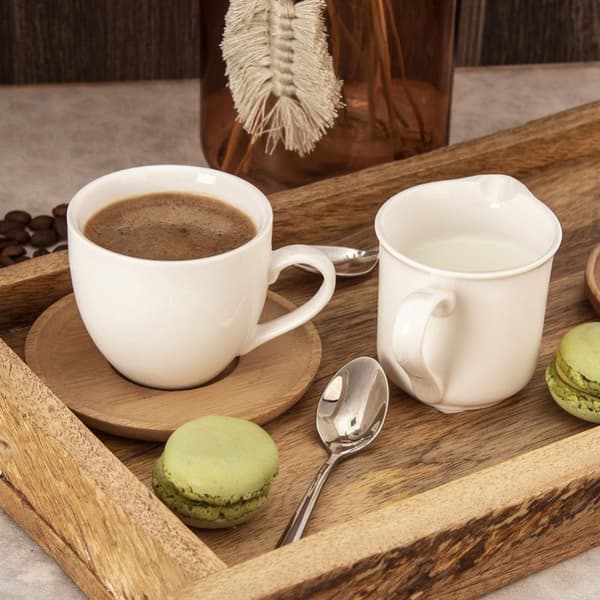 Porcelæns mælkekande med praktisk tud og hank
