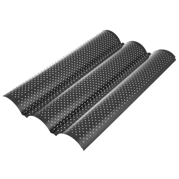 Form for sprø, gyllenbrune baguetter med non-stick overflate