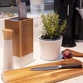 Miniatyrbild 5 av 7: Set med tre köksknivar: kockkniv, universalknivar, rostfritt stål