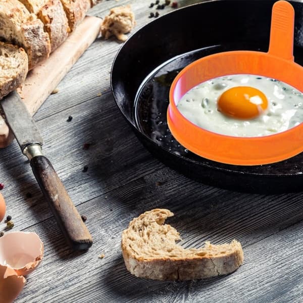 Rund Silikonform för Perfekta Ägg och Pannkakor
