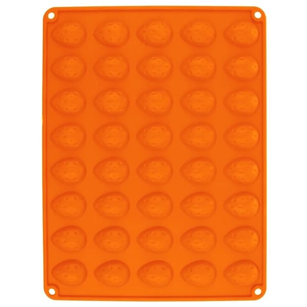 Orange silikoneform til nøddeformede praliner