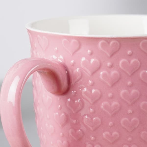 Pink keramisk krus med hjerter, tåler mikroovn og opvaskemaskine