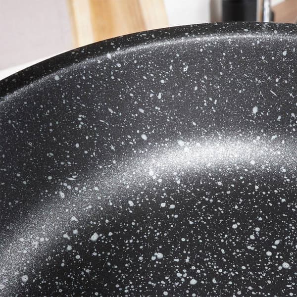 Graniittipinnoitettu paistinpannu kaikille liesille