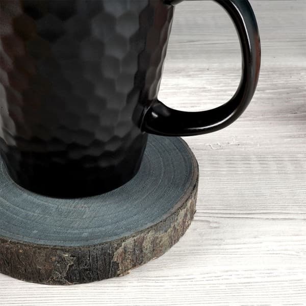 Sett med 4 grafittfargede trestykker med bark - Naturlig design
