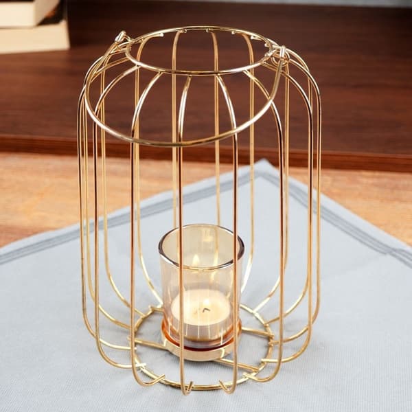 Elegant stearinlyslygte i metal og glas til stearinlys eller fyrfadslys